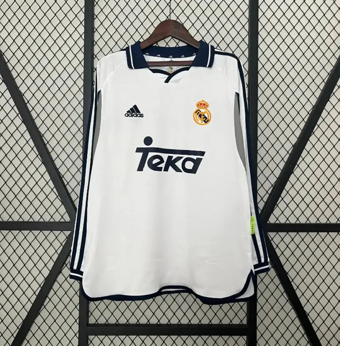 REAL MADRID CLASSIC LONG SLEEVE SHIRT 2000-01